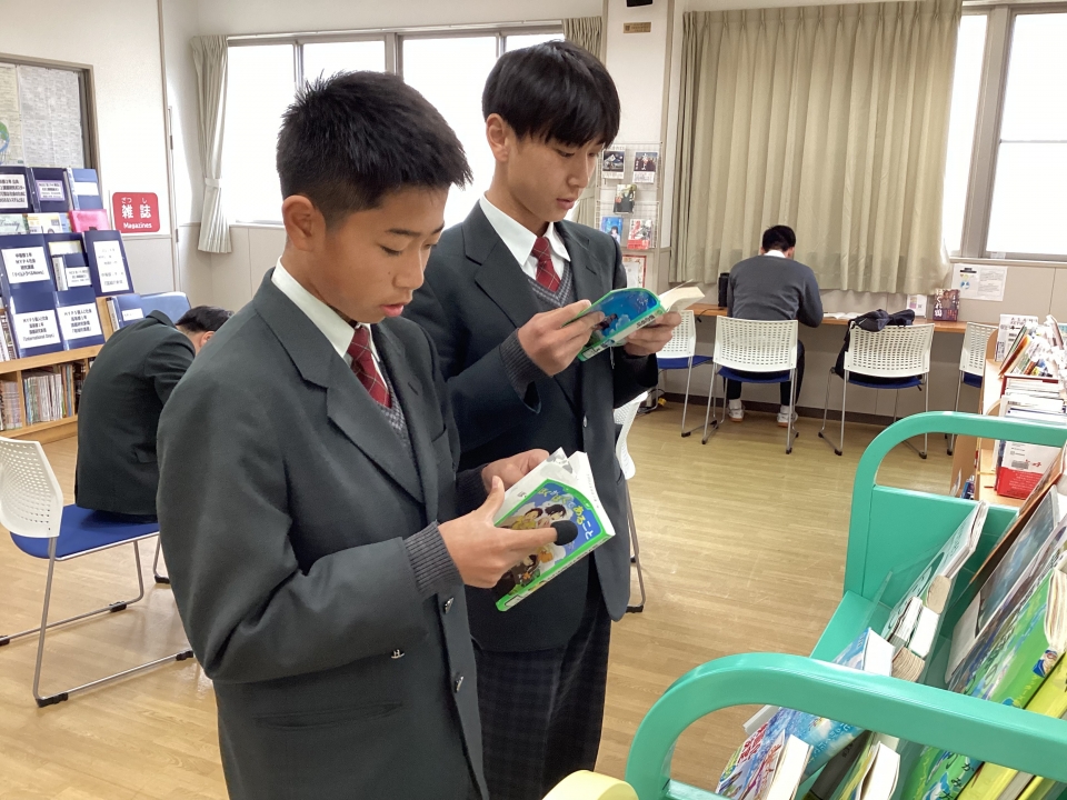 中２MYP3言語と文学 小説の冒頭一文目コレクション