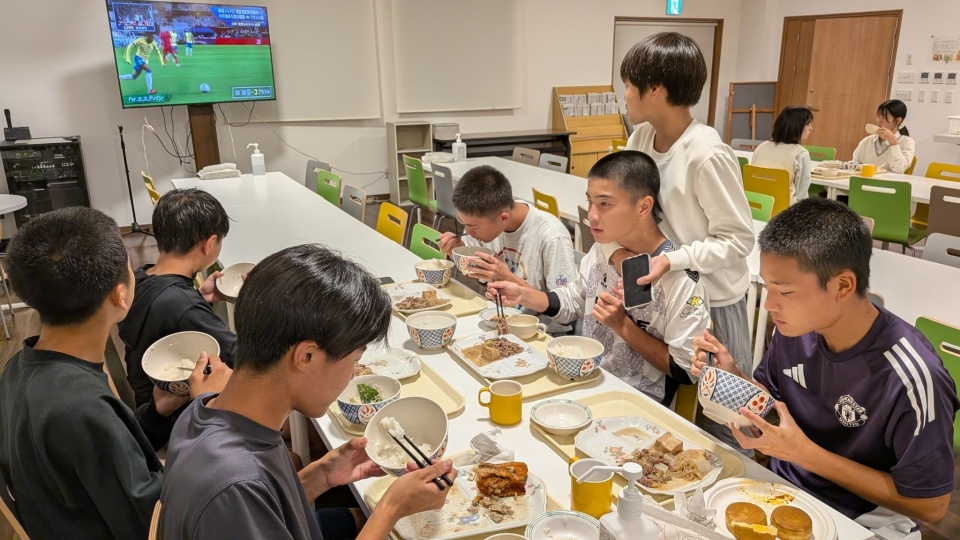 10月14日（火）あたたかごはんと、試合観戦！