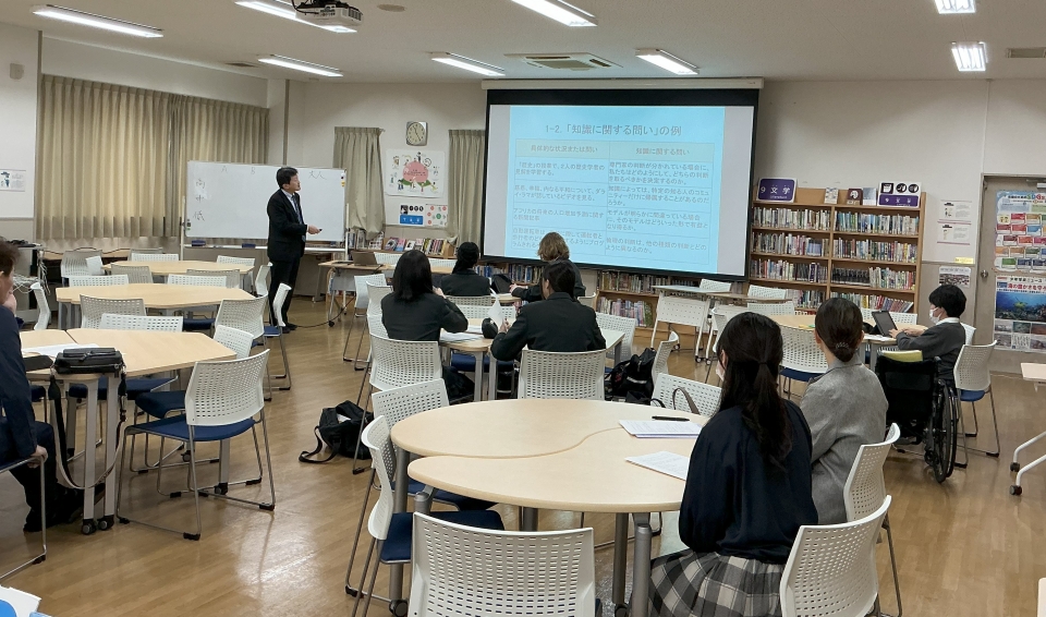 TOK授業参観「知識と知る人」を考える